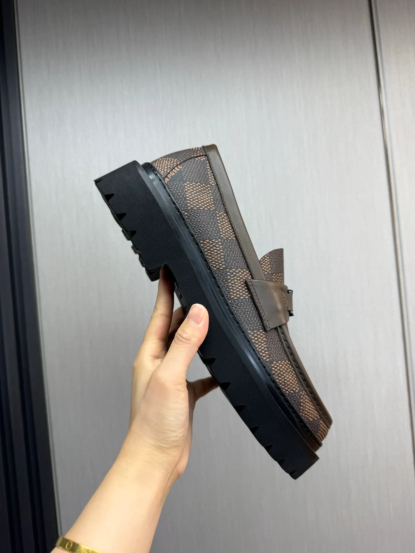 Men's shoes 💰640💰 LV. - Men's business casual leather shoes, top quality cow products. 1:1 shipment ⬆️Luxury and noble 👞All imported original brand leather materials, just to create a more comfortable wearing experience, upper: original cowhide ➕Imported full cow lining, original outsole ✔️36-45 (38.45 non-refundable)